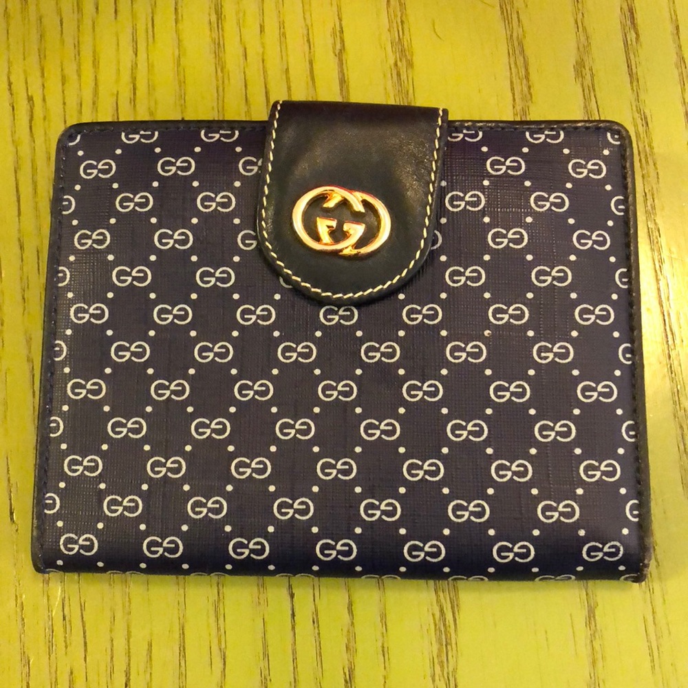 Gucci wallet continental